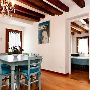 Ca' Giardini Apartment
